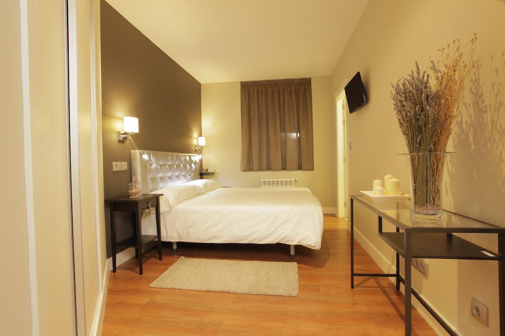 Hotel Rosal Οβιέδο Δωμάτιο φωτογραφία