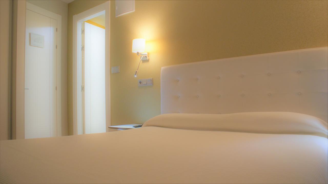 Hotel Rosal Οβιέδο Εξωτερικό φωτογραφία