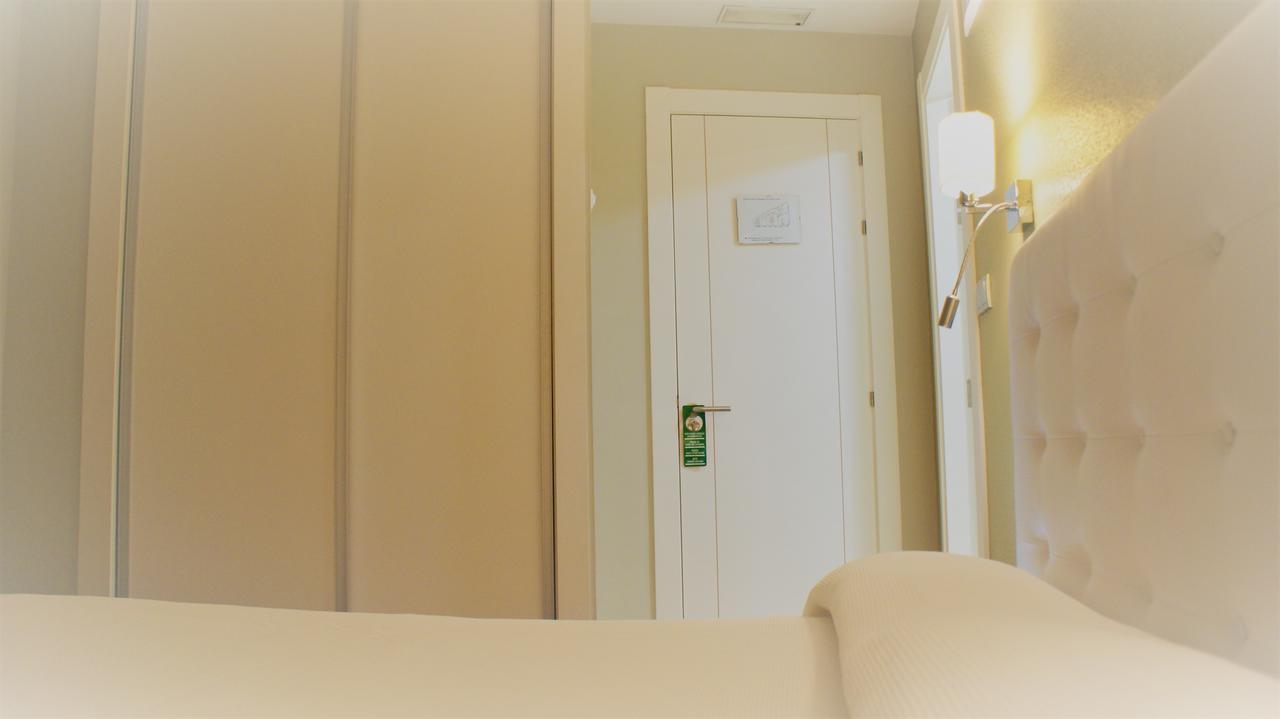 Hotel Rosal Οβιέδο Εξωτερικό φωτογραφία
