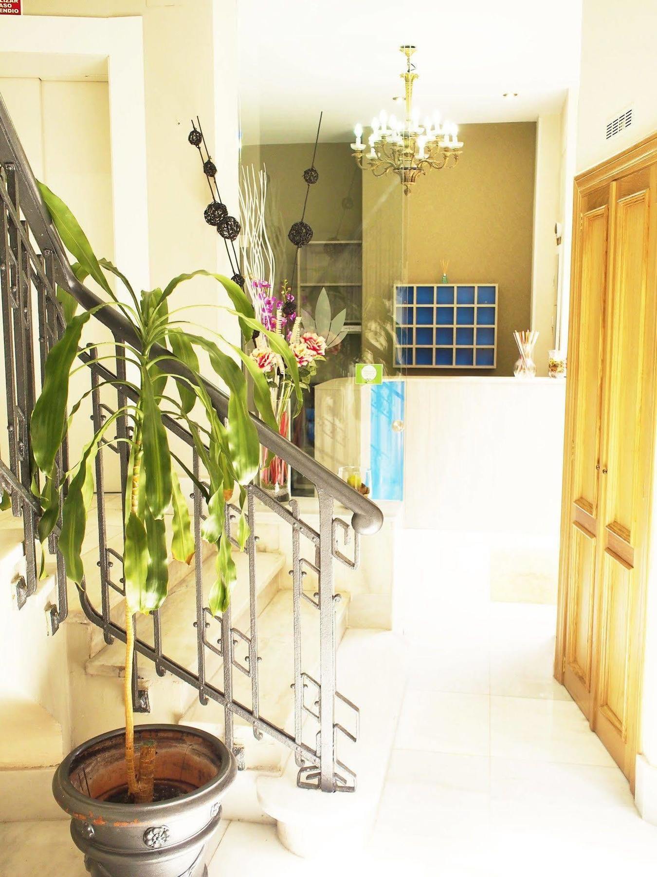 Hotel Rosal Οβιέδο Εξωτερικό φωτογραφία