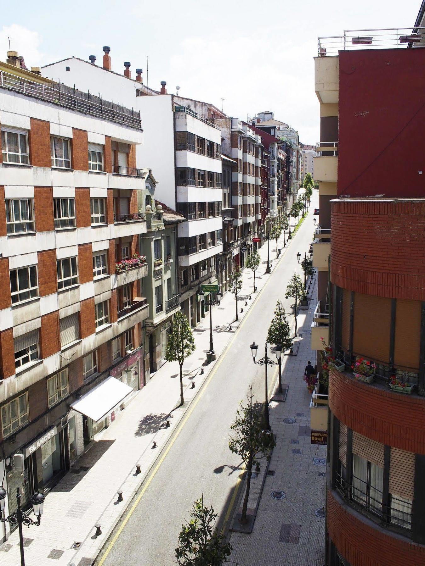 Hotel Rosal Οβιέδο Εξωτερικό φωτογραφία